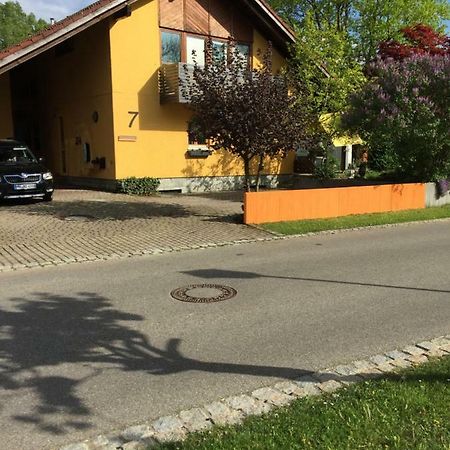 Zimmer In Lautrach Екстер'єр фото